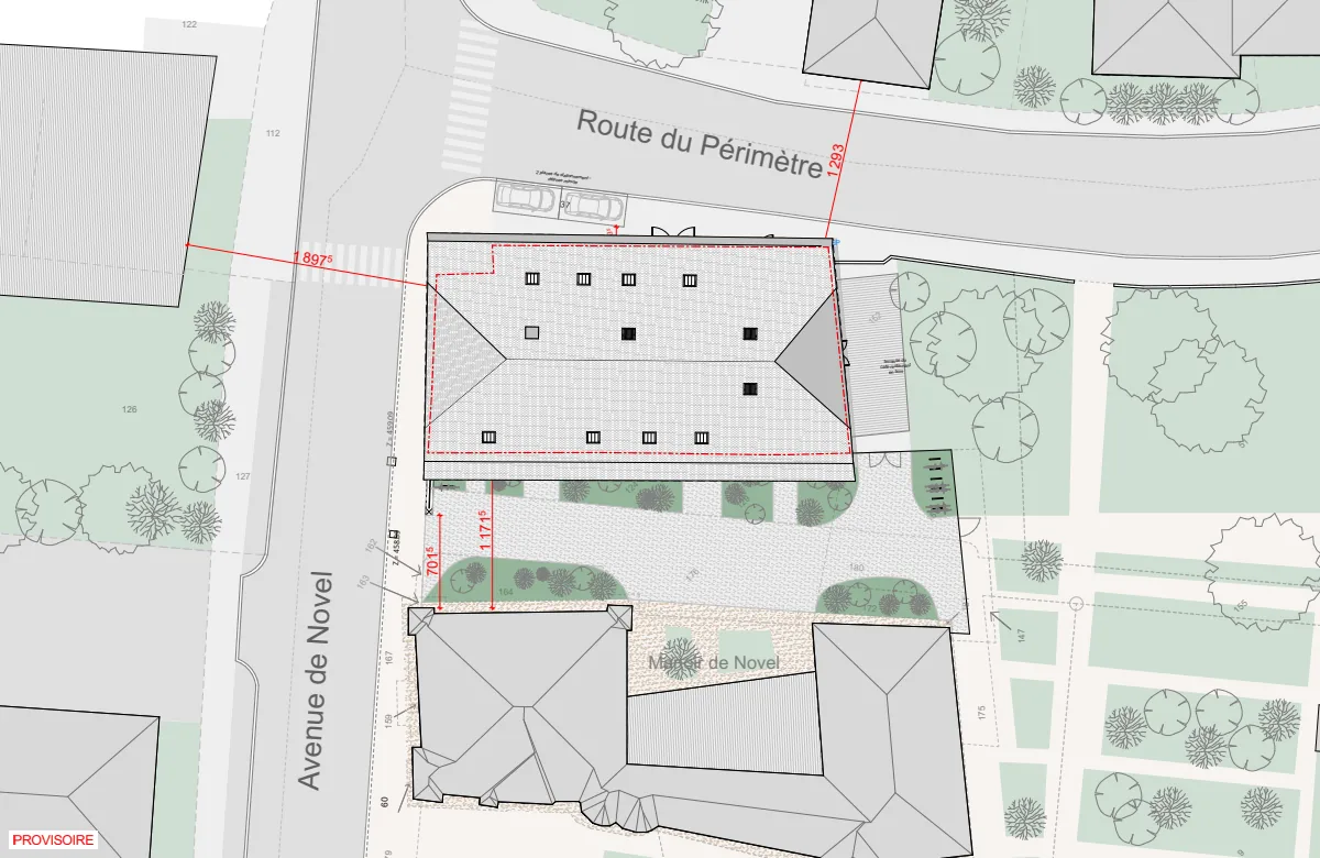 Plan de masse&nbsp;: la ferme au coin de la route du Périmètre et de l'avenue de Novel, avec la cour plantée qui la sépare du manoir de Novel.